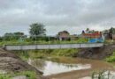 Instalan un nuevo puente peatonal en Padre Varela